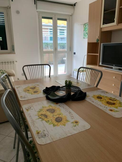 Appartamento Tranquillo Con Patio E Piscina La Caduta Exteriör bild