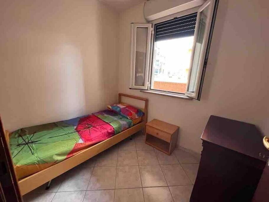 Appartamento Tranquillo Con Patio E Piscina La Caduta Exteriör bild