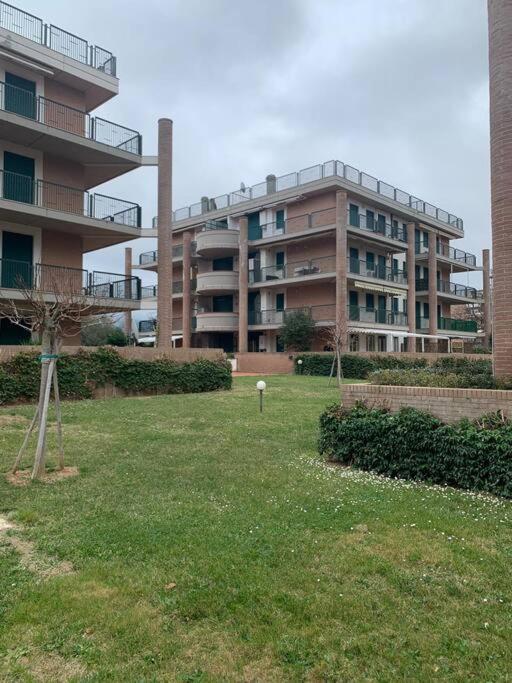 Appartamento Tranquillo Con Patio E Piscina La Caduta Exteriör bild